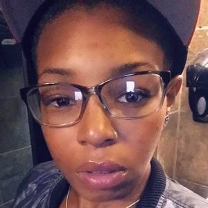 Meet your Posher, Ericka